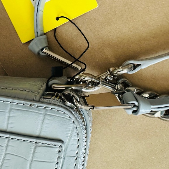 Marc Jacobs Gray Crossbody Bag with Chain Strap - Picture 6 of 8